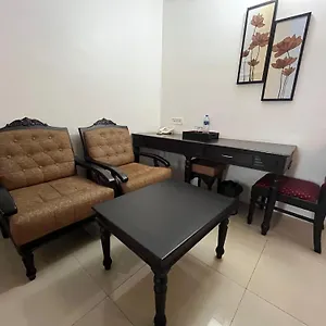 Gee Bee Palace *** Angamali