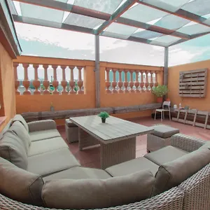 Classic Plaza Real Apartment